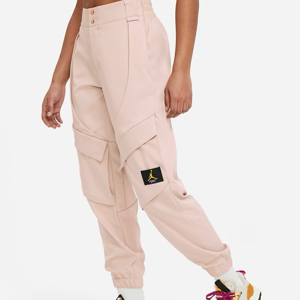 Nike Women’s Utility Pants (S)